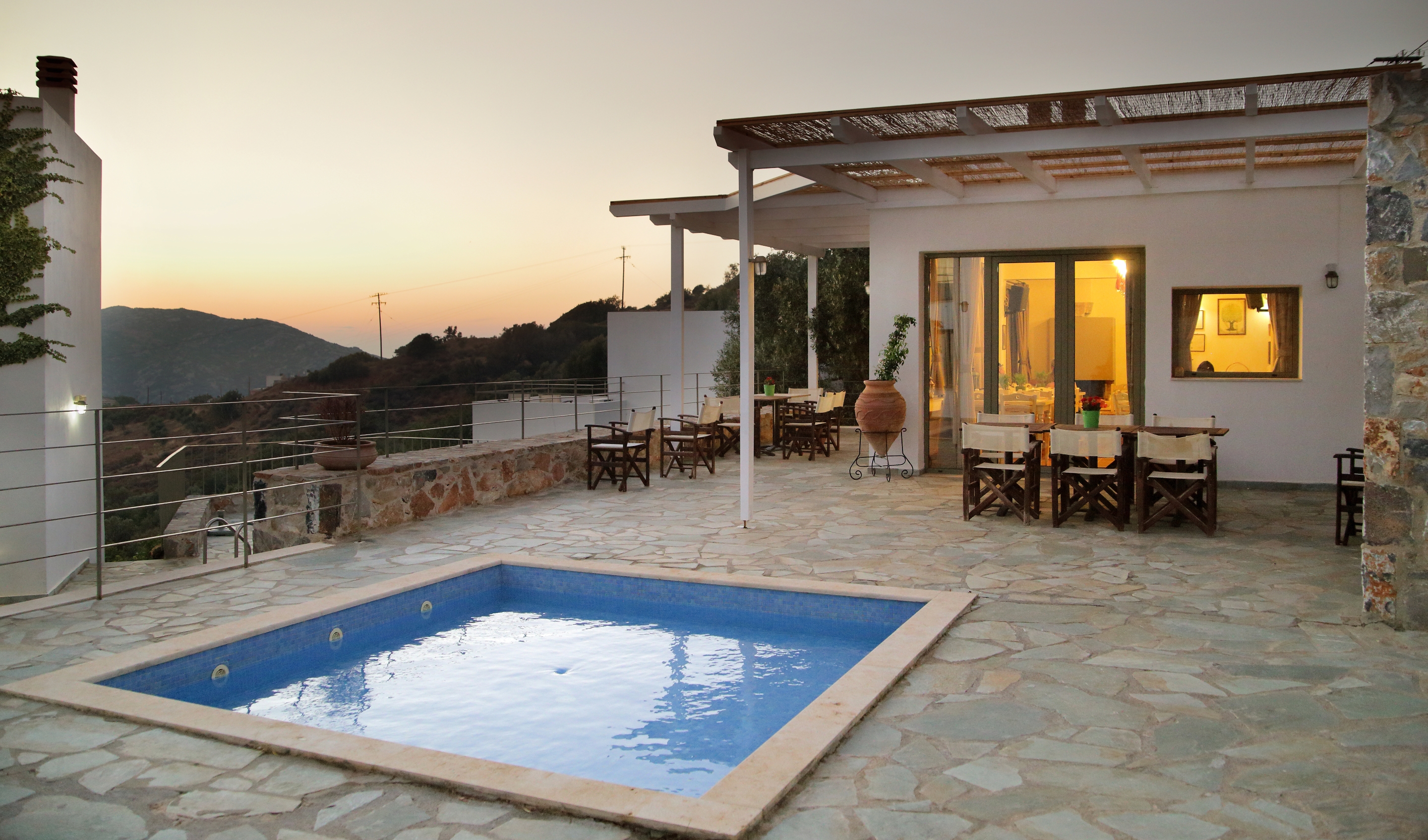 Afternoon Reception and Kids Pool.JPG